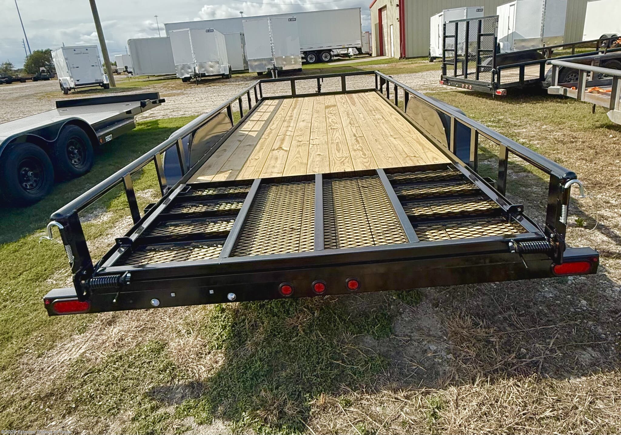 New 2026 Top Hat Medium Pipe Utility Medium Pipe Utility 20X83 available in Baytown, Texas