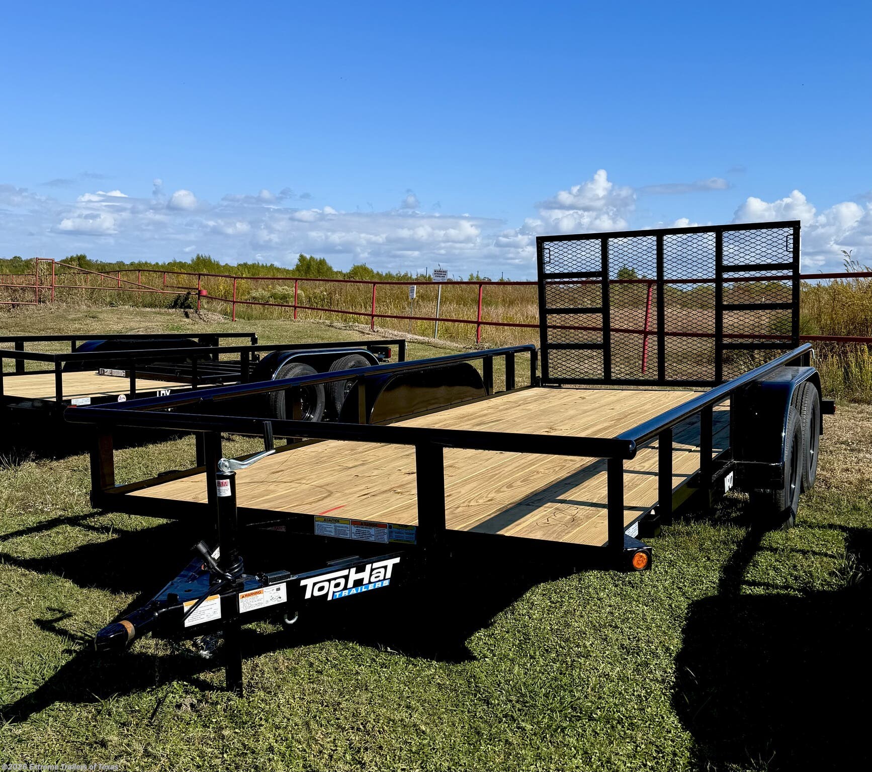 2026 Top Hat Medium Pipe Utility 16X83