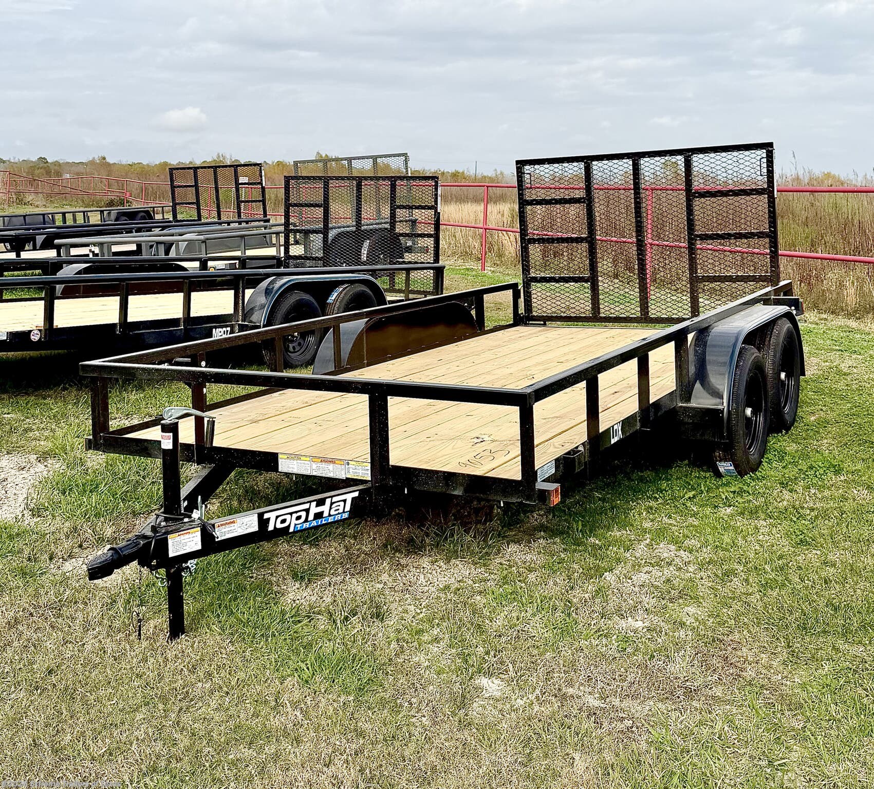 2026 Top Hat Lite Duty Utility 14X77