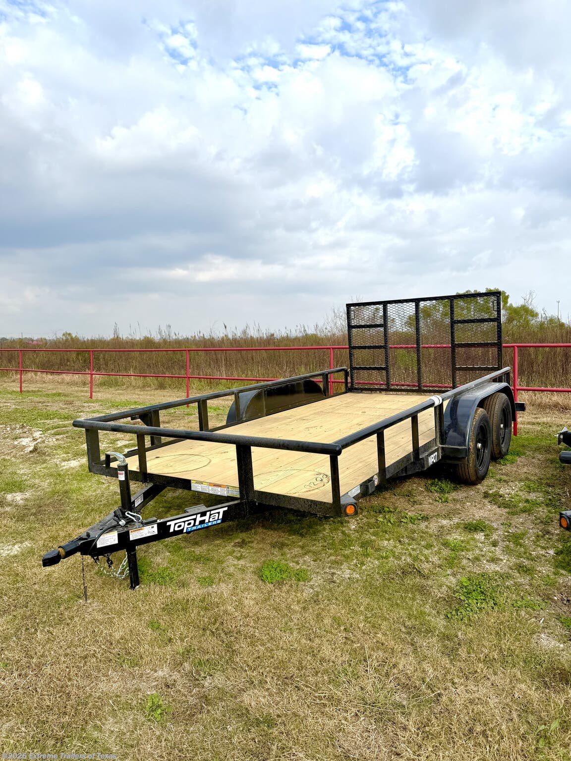 2026 Top Hat Medium Pipe Utility Medium Pipe Utility 14X83