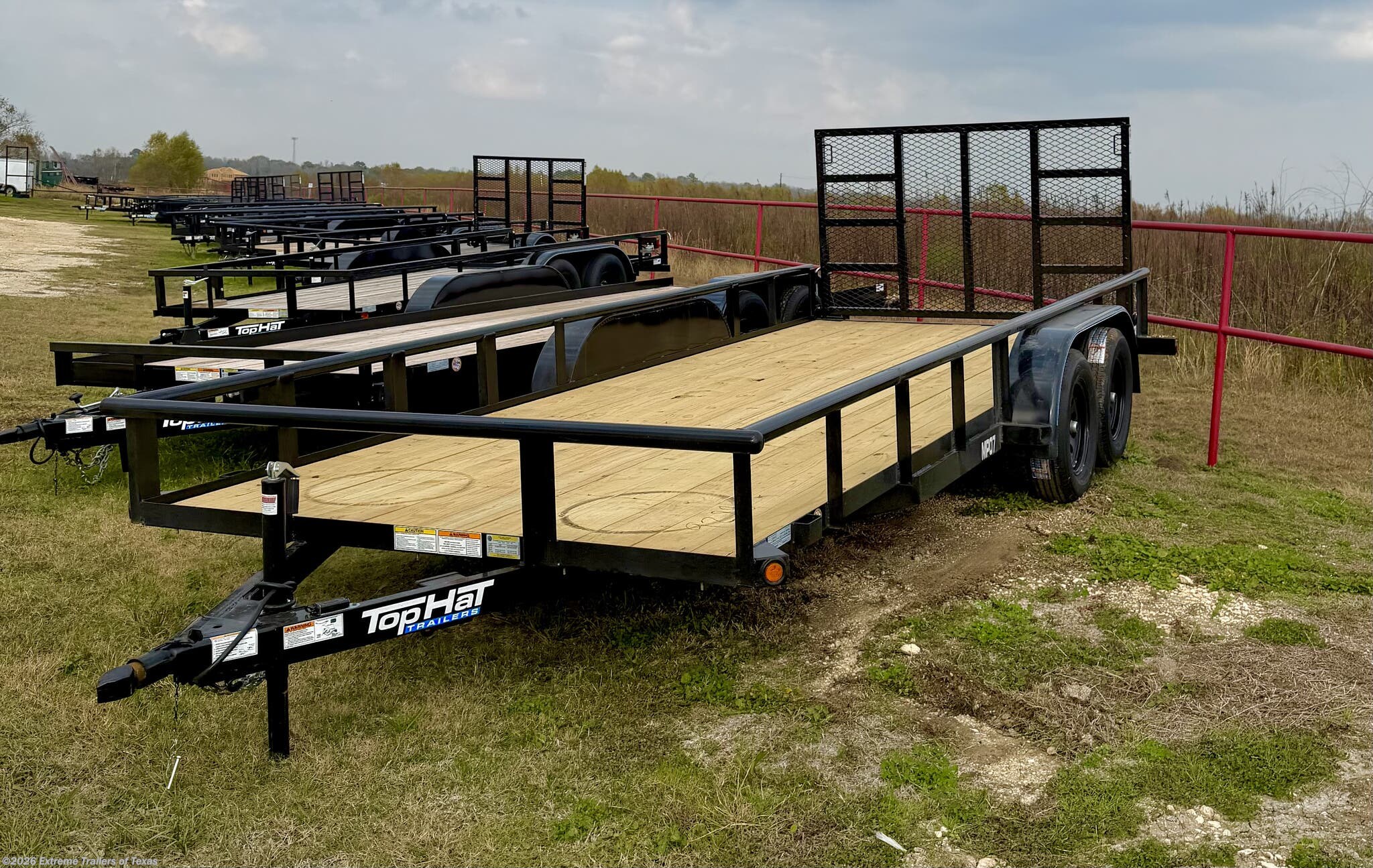 2026 Top Hat Medium Pipe Utility 18X83