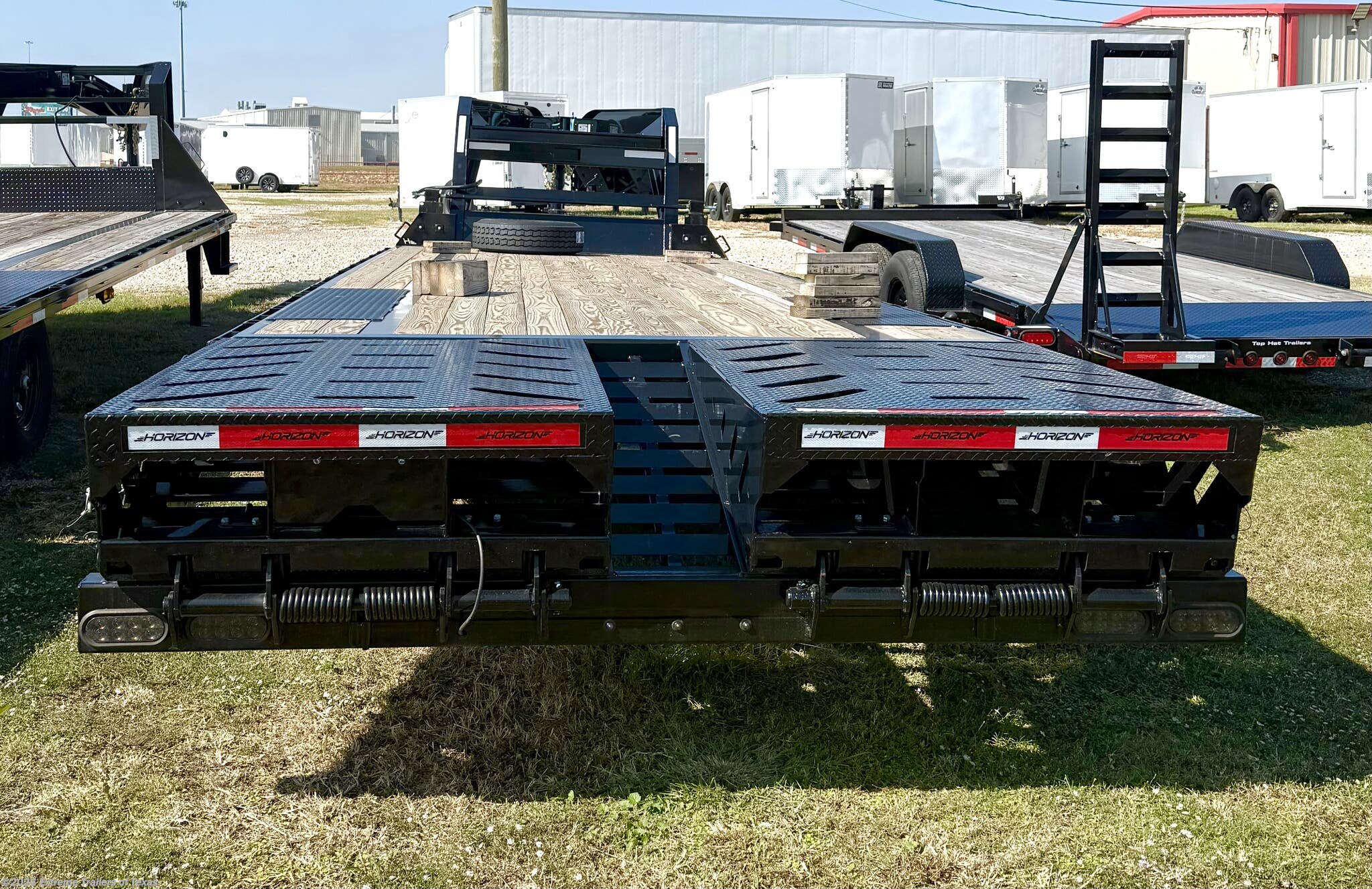 2025 FTZ 102X28 Flatdeck Gooseneck by Horizon Trailers from Extreme Trailers of Texas in Baytown, Texas