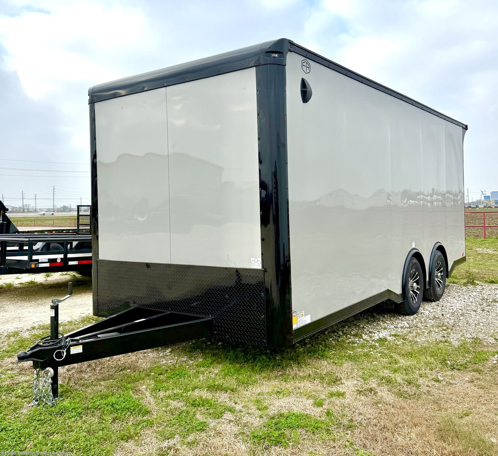 2026 Cargo Mate 8.5X20 Enclosed Cargo Trailer w/Ramp Door