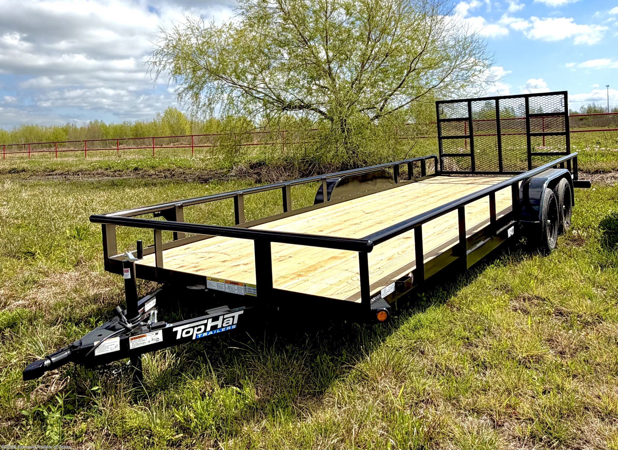 2026 Top Hat Medium Pipe Utility 20X83