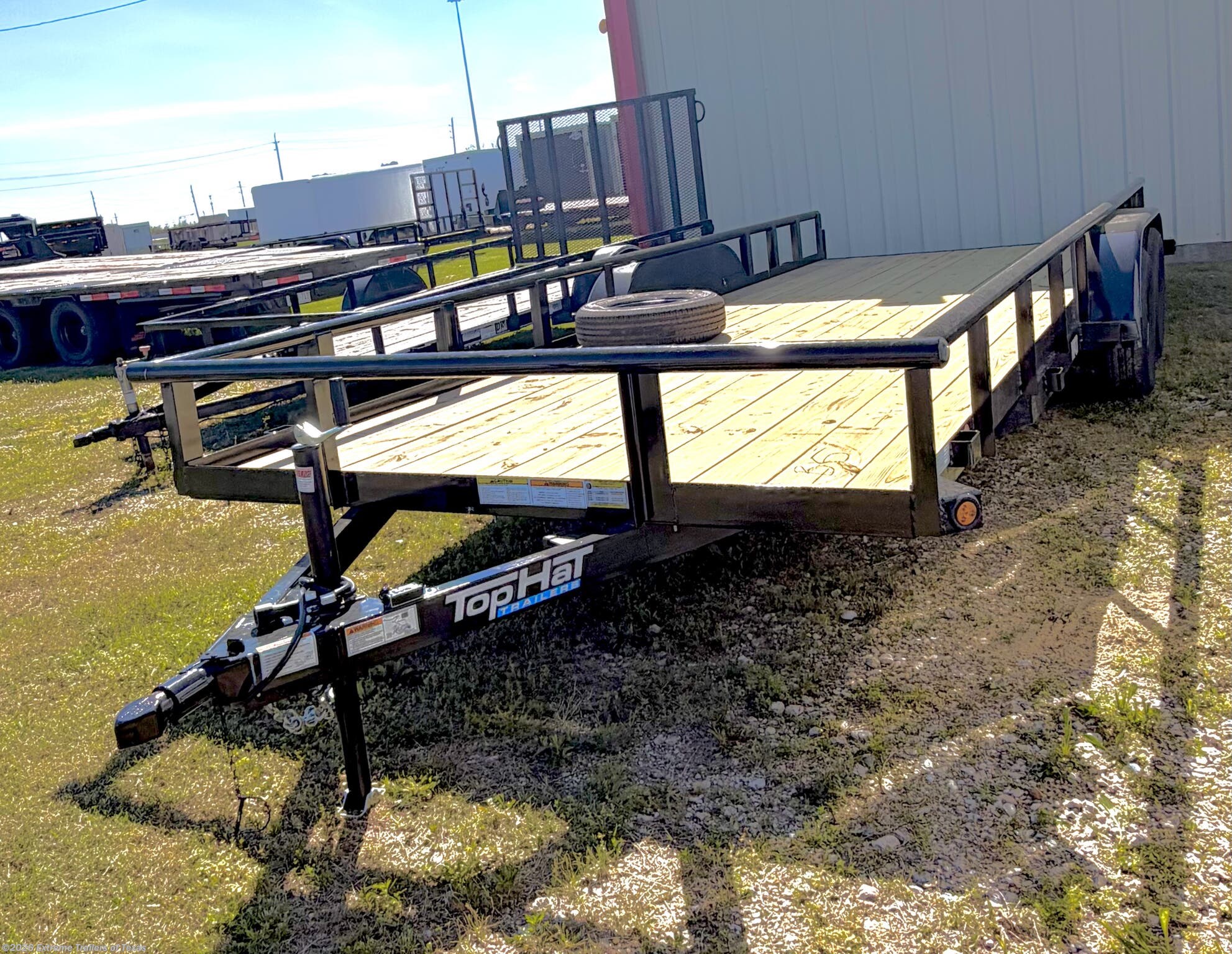 2026 Top Hat Medium Pipe Utility 20X83