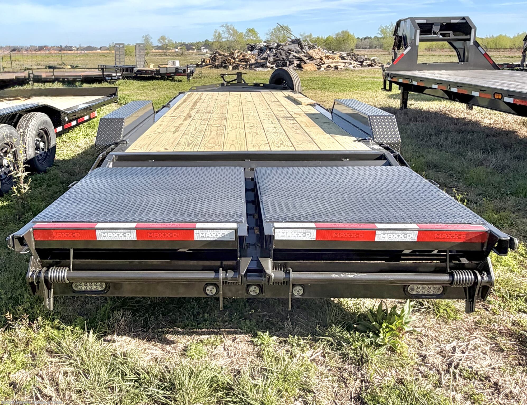New 2026 MAXX-D EHX  Equipment Trailer 83X22 available in Baytown, Texas