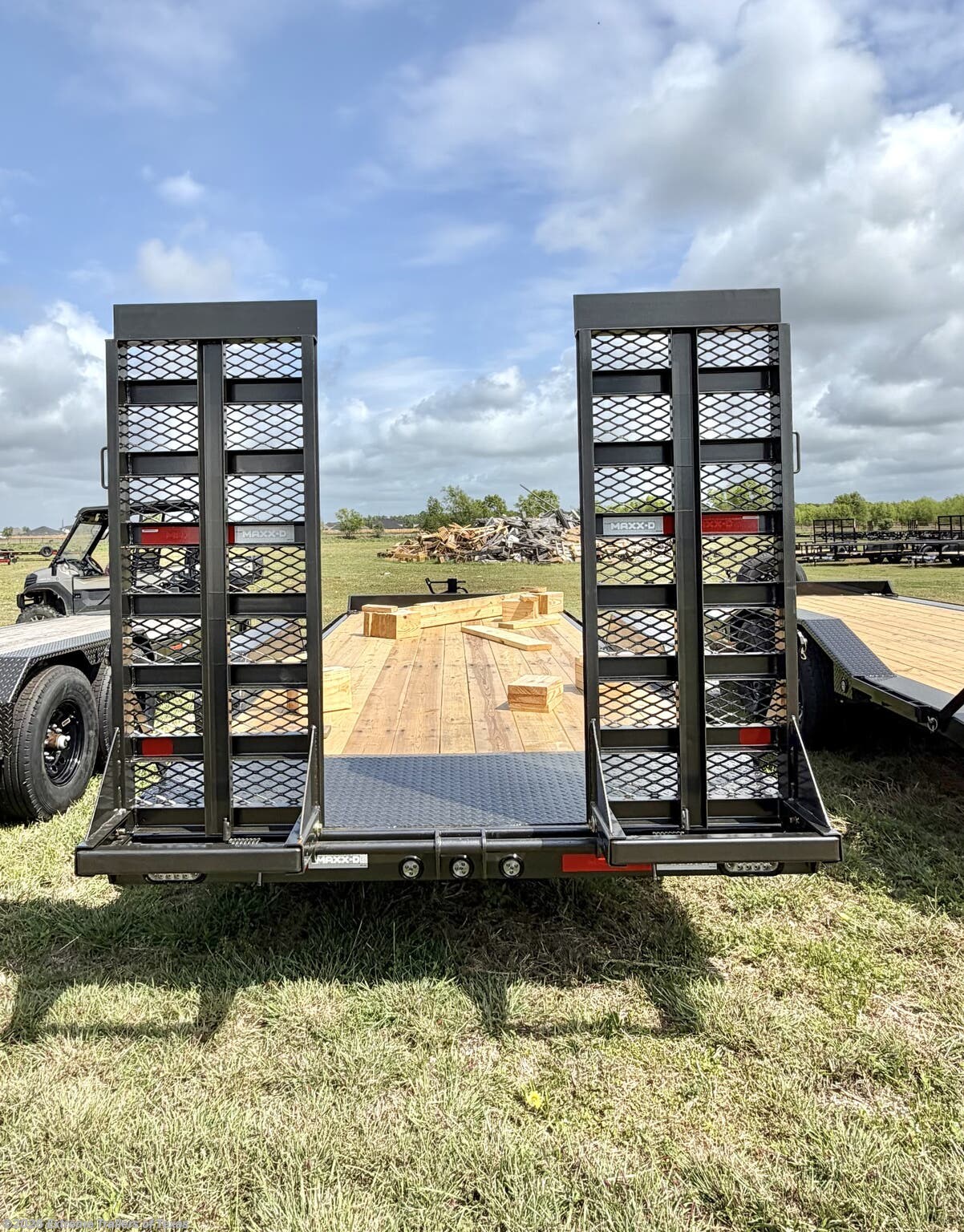 2026 C6B8320 by MAXX-D from Extreme Trailers of Texas in Baytown, Texas