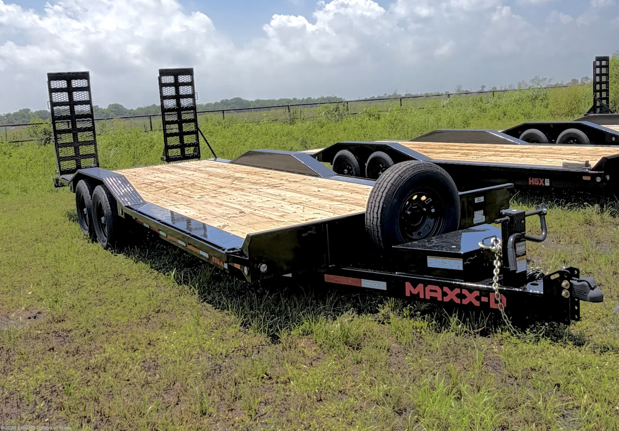 2027 MAXX-D H6X 6" Equipment Hauler/Drive Over Fenders 102X22 - New Car Hauler Trailer for sale by Extreme Trailers of Texas in Baytown, Texas