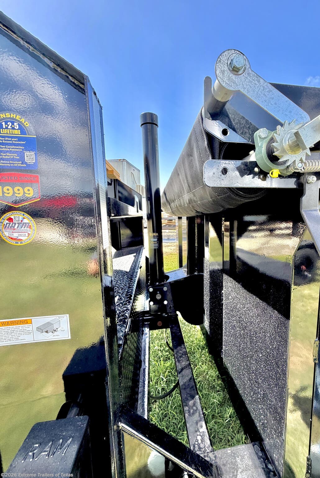 New 2027 MAXX-D DTX Telescoping Dump 83X16 available in Baytown, Texas