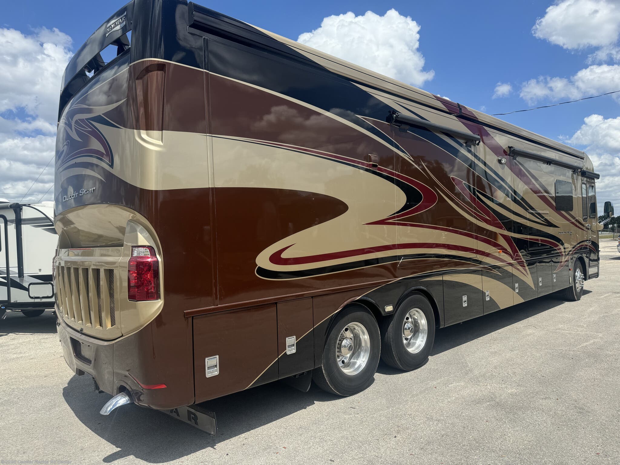 Used 2015 Newmar Dutch Star 4369 available in Apopka, Florida