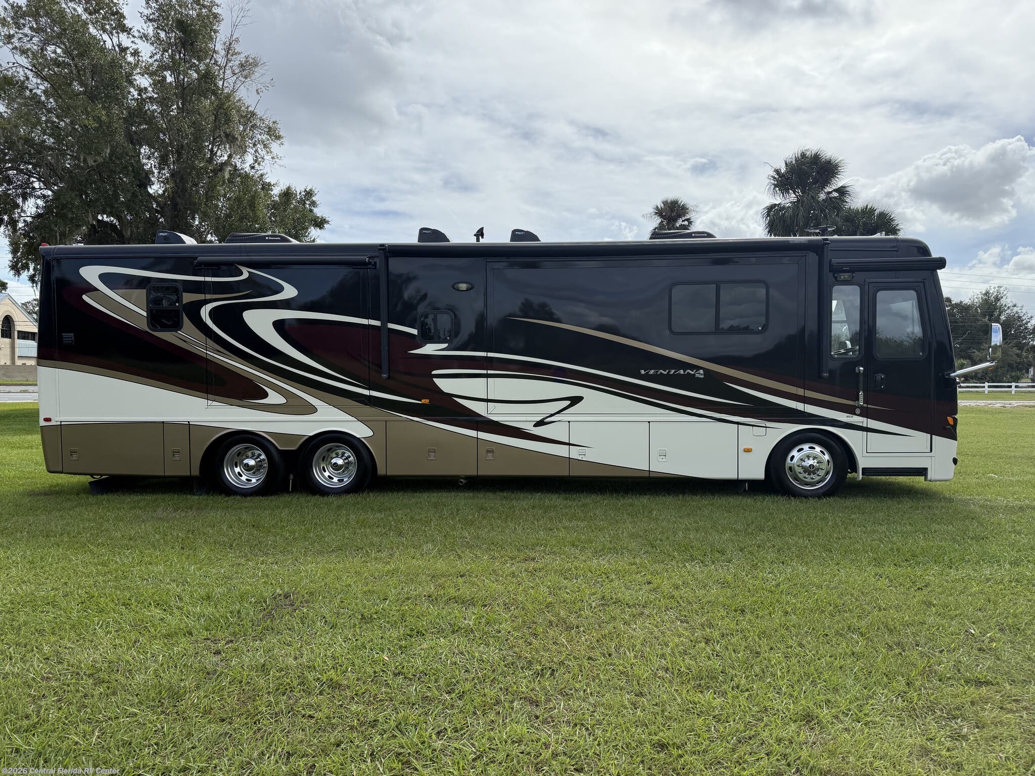 2014 Ventana 4037 by Newmar from Central Florida RV Center in Apopka, Florida