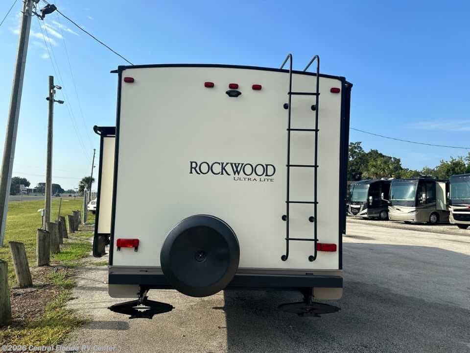 Used 2018 Forest River Rockwood Ultra Lite 2706WS available in Apopka, Florida