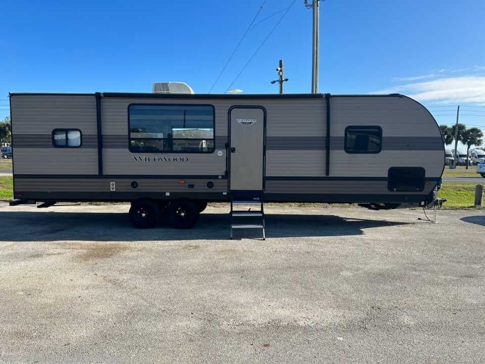 2020 Forest River Wildwood 27RKS - Used Miscellaneous for sale by Central Florida RV Center in Apopka, Florida