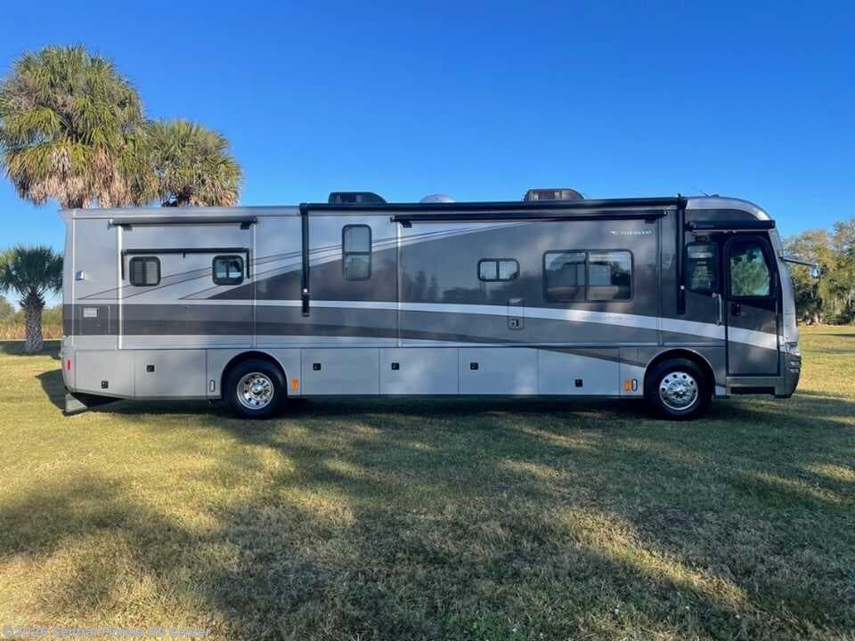 2006 Miscellaneous Revolution 40L - Used Miscellaneous for sale by Central Florida RV Center in Apopka, Florida