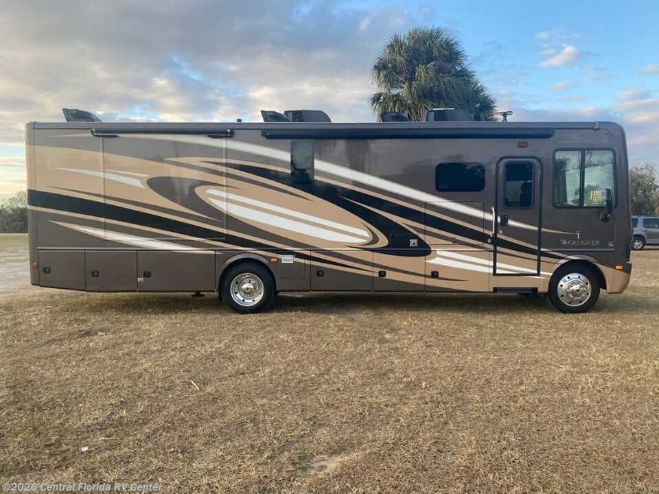 2016 Miscellaneous Vacationer® 35DK - Used Miscellaneous for sale by Central Florida RV Center in Apopka, Florida