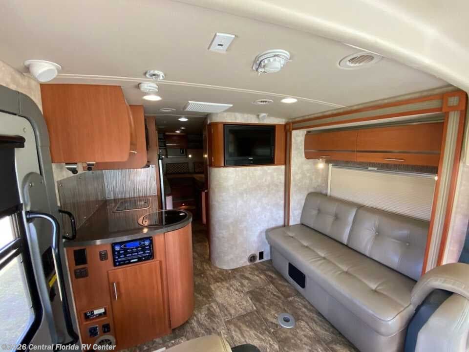 2011 Winnebago Via 25T - Used Class B for sale by Central Florida RV Center in Apopka, Florida