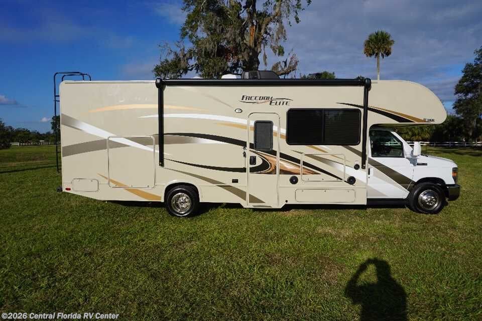 2017 Thor Freedom Elite 29FE - Used Class C for sale by Central Florida RV Center in Apopka, Florida