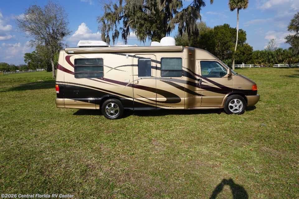2005 Winnebago Rialta - Used Miscellaneous for sale by Central Florida RV Center in Apopka, Florida