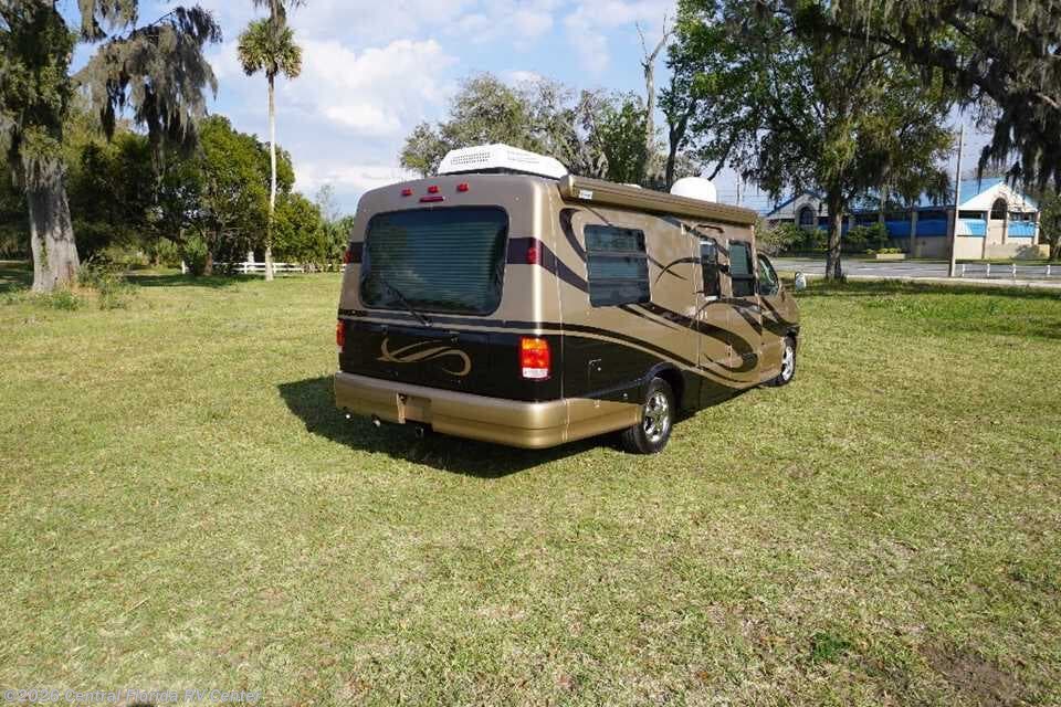 2005 Rialta by Winnebago from Central Florida RV Center in Apopka, Florida