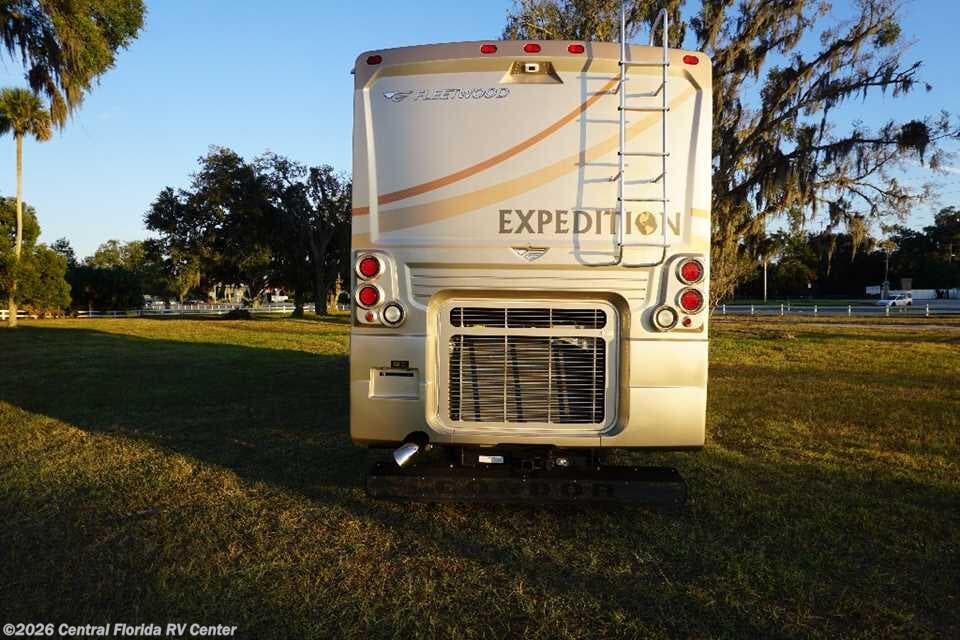 Used 2006 Fleetwood Expedition available in Apopka, Florida