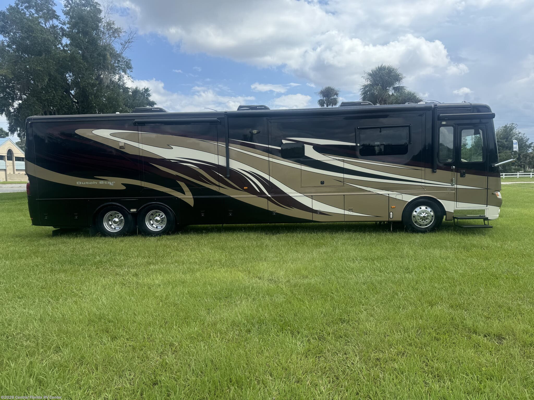 2015 Newmar Dutch Star 4369 - Used Class A for sale by Central Florida RV Center in Apopka, Florida