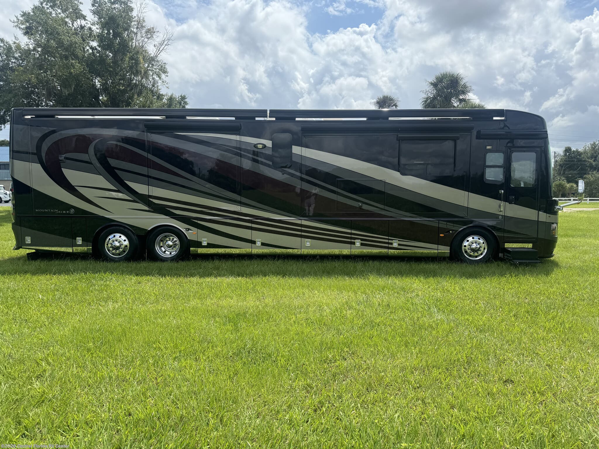 2018 Mountain Aire 4553 by Newmar from Central Florida RV Center in Apopka, Florida