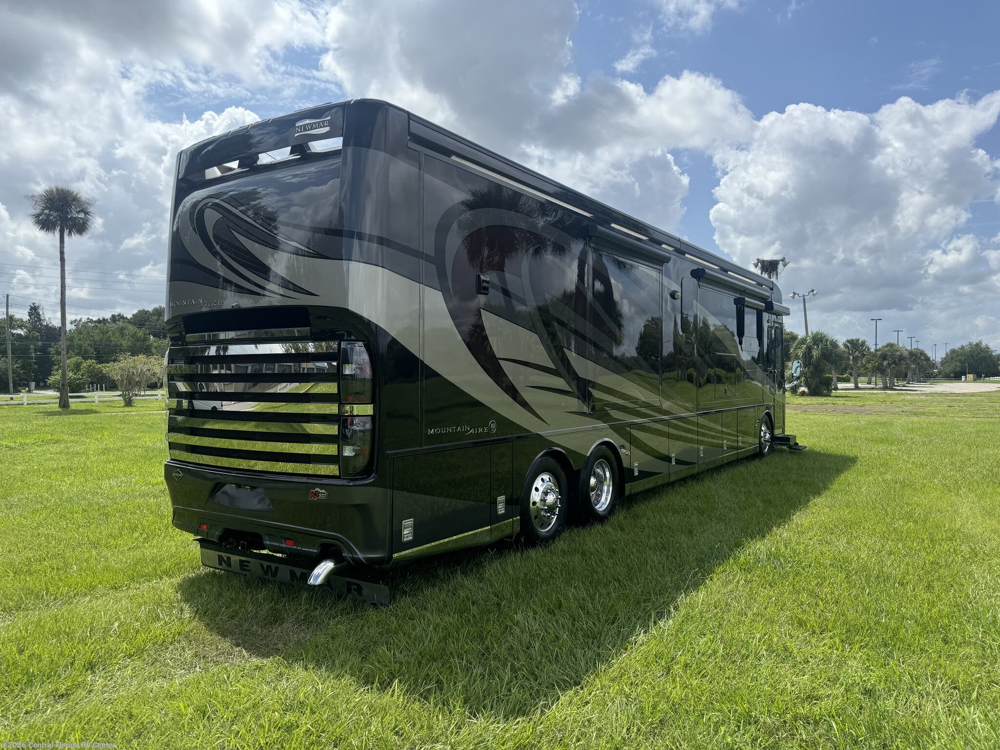 Used 2018 Newmar Mountain Aire 4553 available in Apopka, Florida