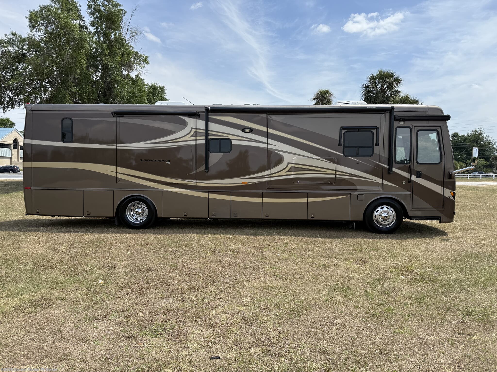 2011 Newmar Ventana 3962 - Used Class A for sale by Central Florida RV Center in Apopka, Florida