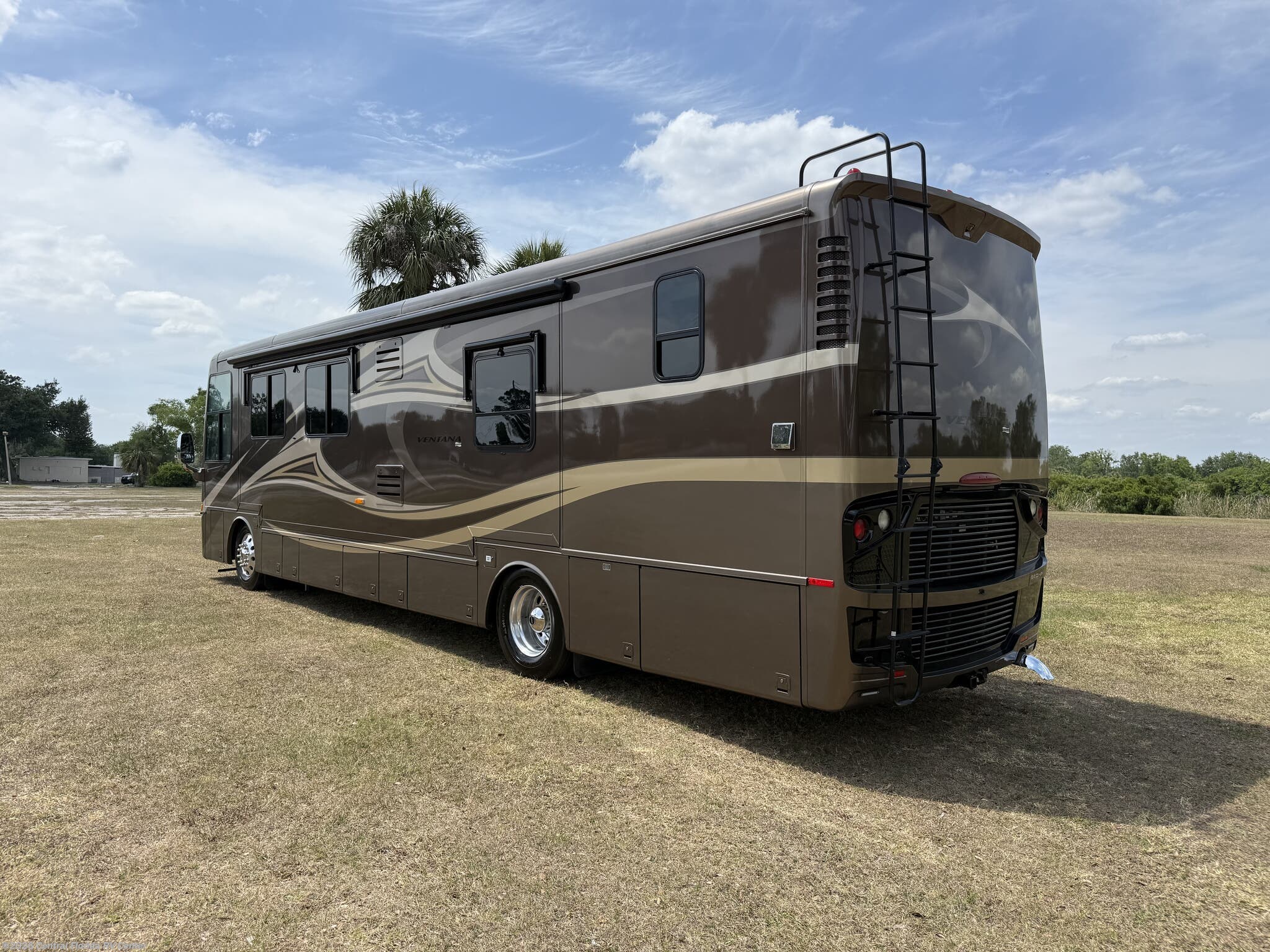 Used 2011 Newmar Ventana 3962 available in Apopka, Florida