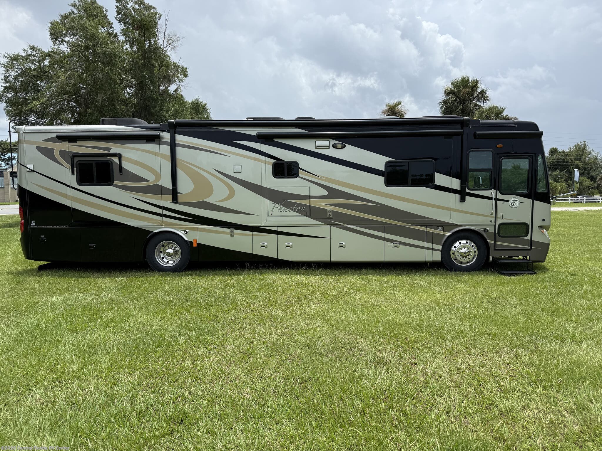 Used 2011 Tiffin Phaeton 40 QTH available in Apopka, Florida