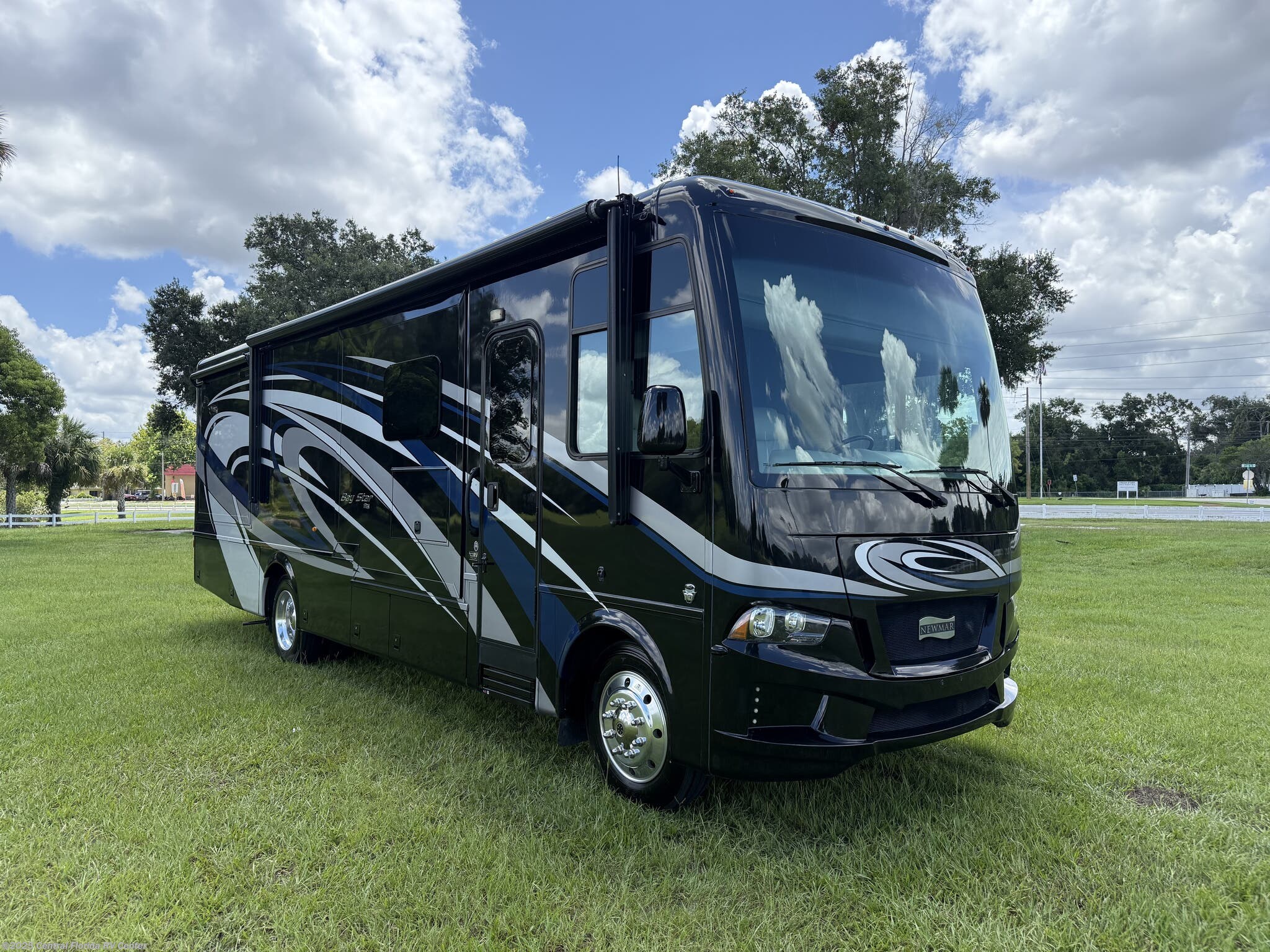 2019 Newmar Bay Star 3226
