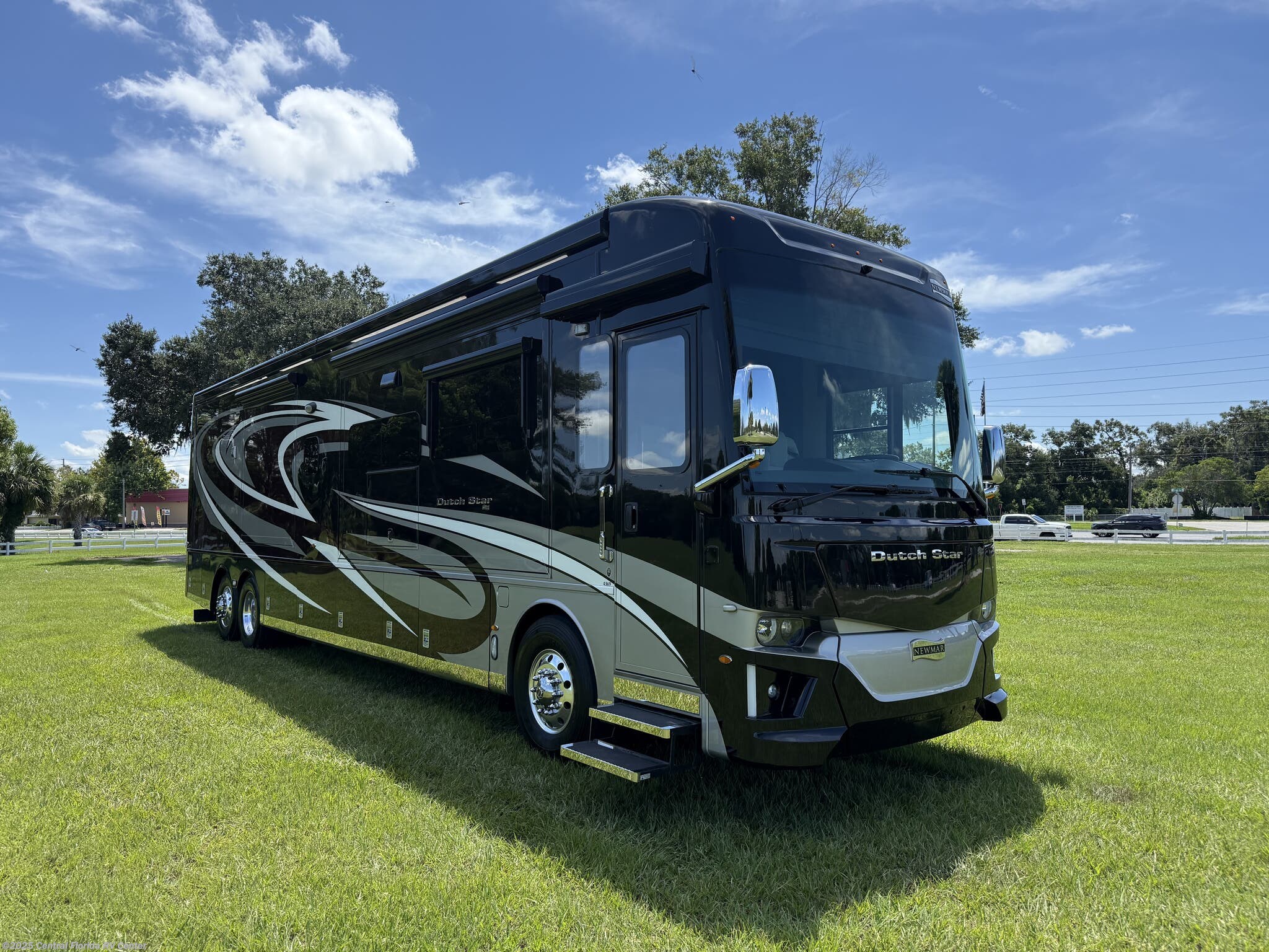 2022 Newmar Dutch Star 4369