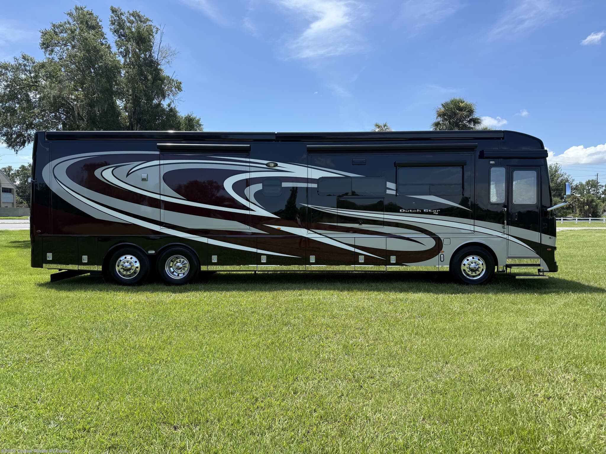 Used 2022 Newmar Dutch Star 4369 available in Apopka, Florida
