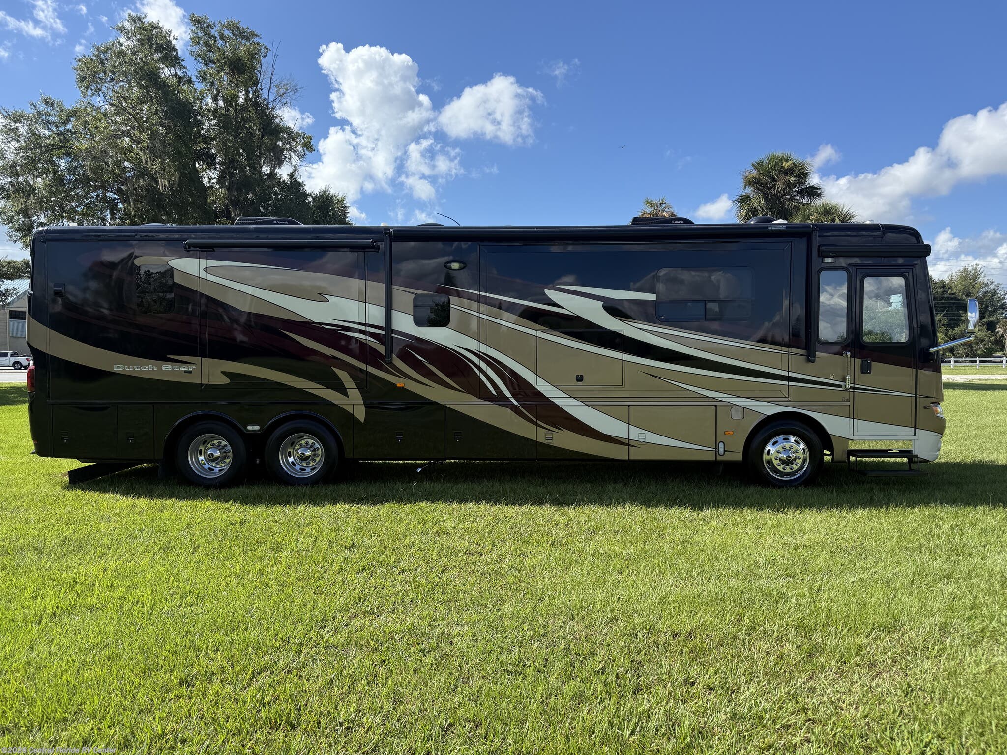 2014 Newmar Dutch Star 4018 - Used Class A for sale by Central Florida RV Center in Apopka, Florida