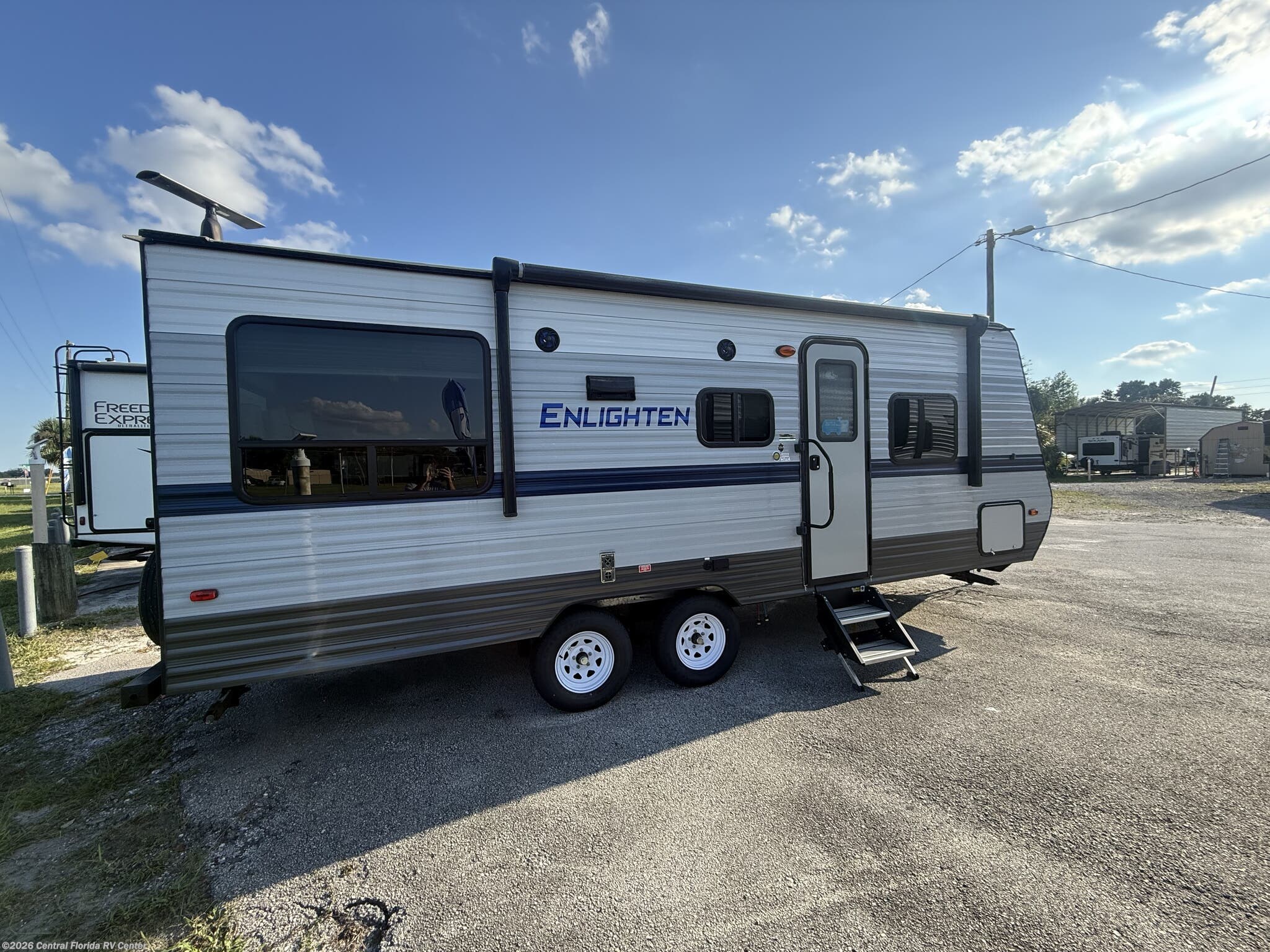 2021 Gulf Stream Enlighten 20RD - Used Travel Trailer for sale by Central Florida RV Center in Apopka, Florida