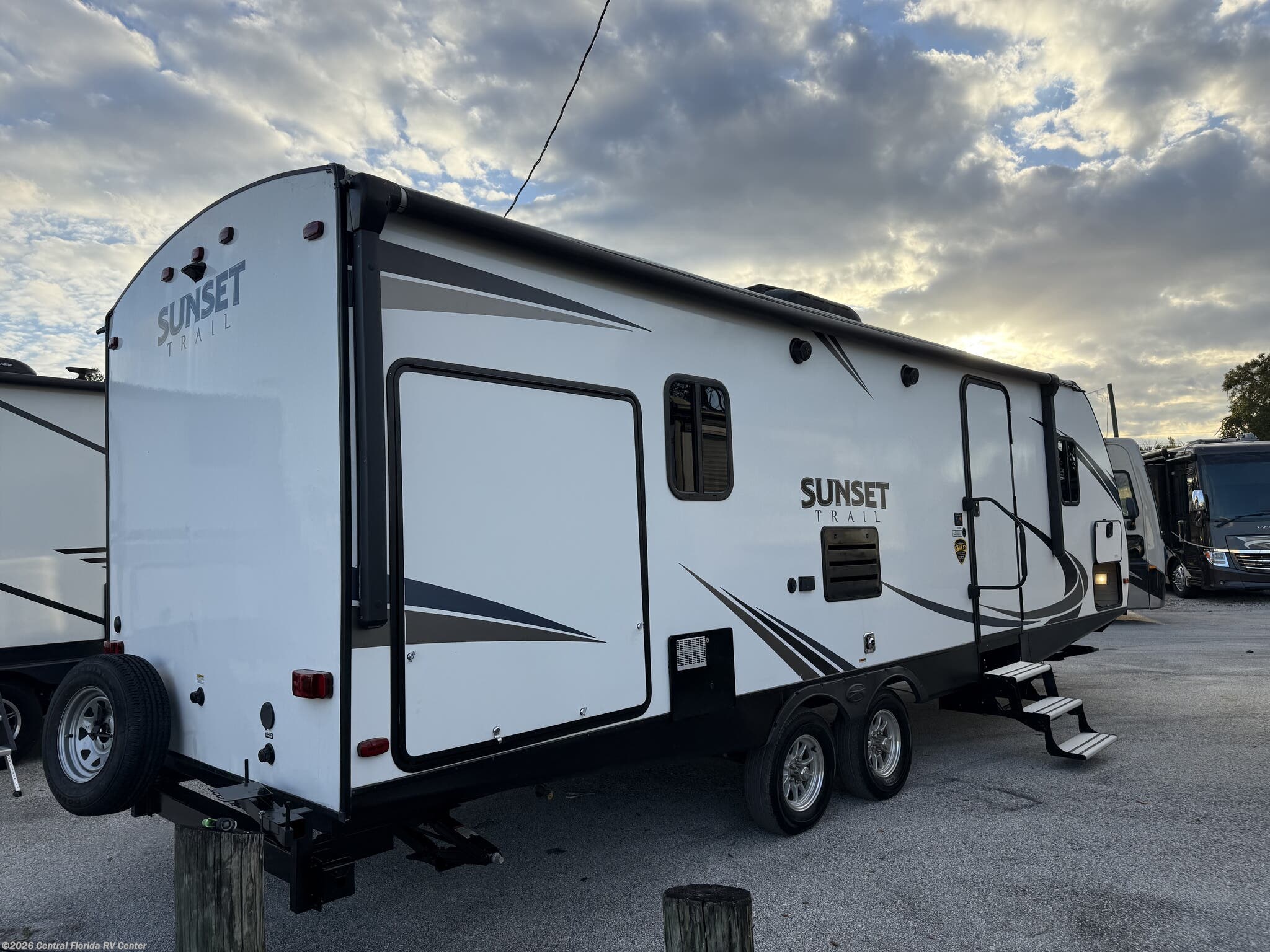 2019 Sunset Trail Super Lite 253RB by CrossRoads from Central Florida RV Center in Apopka, Florida