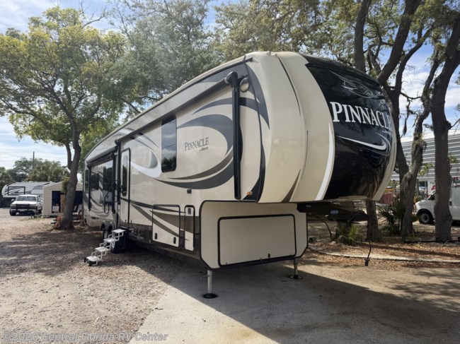2017 Jayco Pinnacle 36FBTS RL