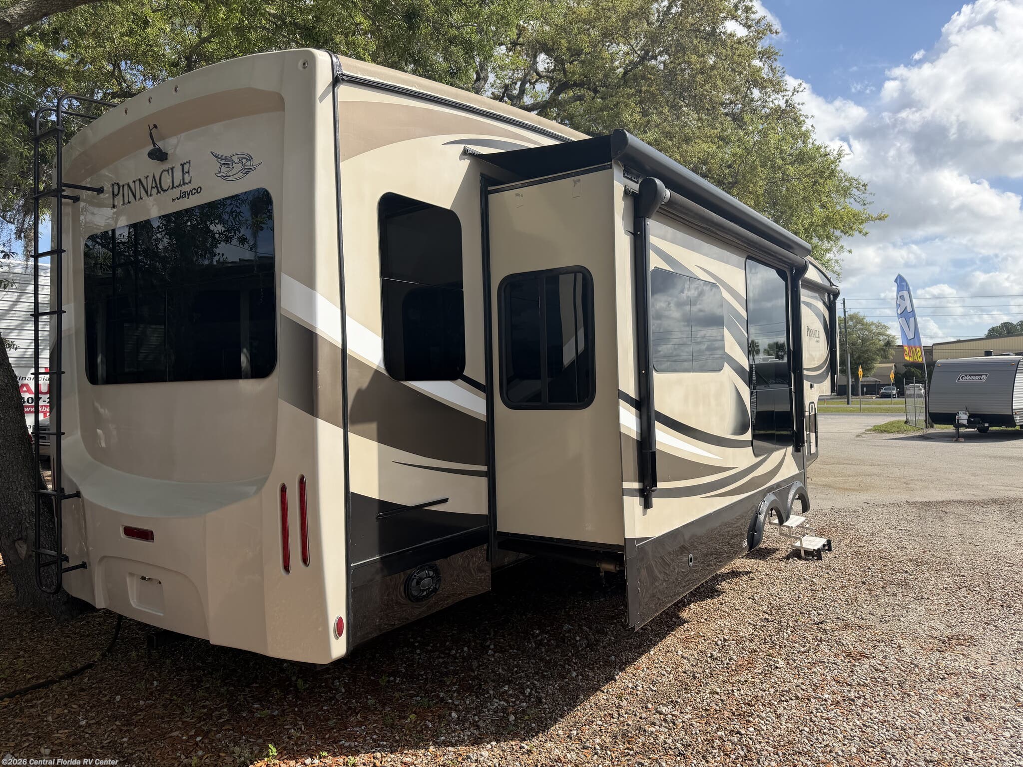 2017 Pinnacle 36FBTS RL by Jayco from Central Florida RV Center in Apopka, Florida