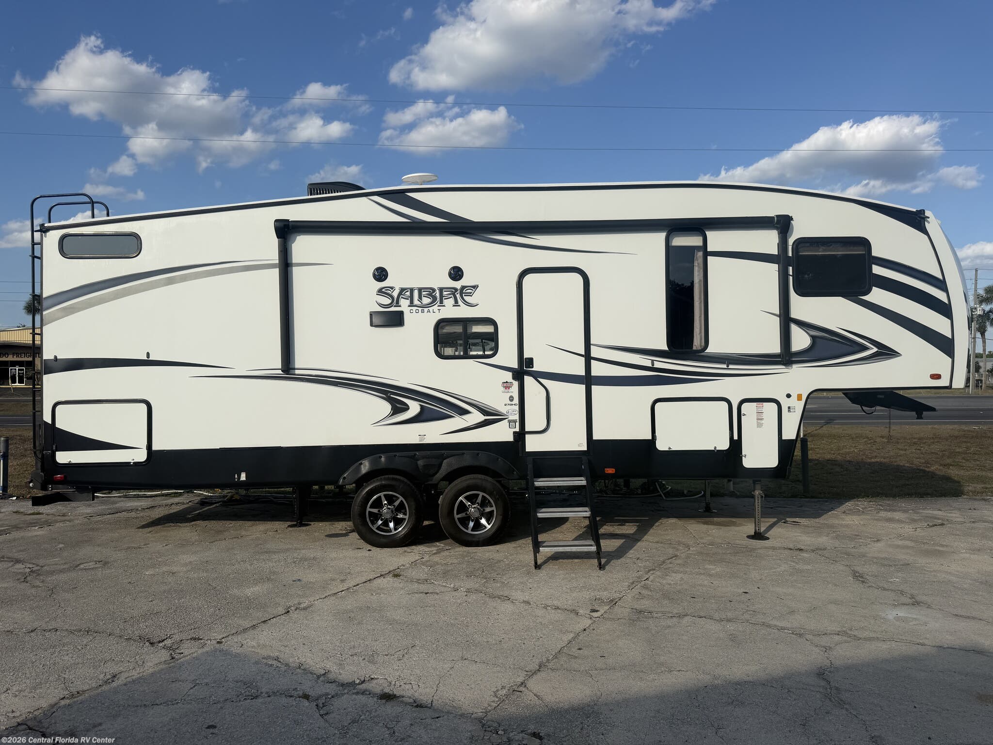 2018 Sabre 27BHD by Forest River from Central Florida RV Center in Apopka, Florida
