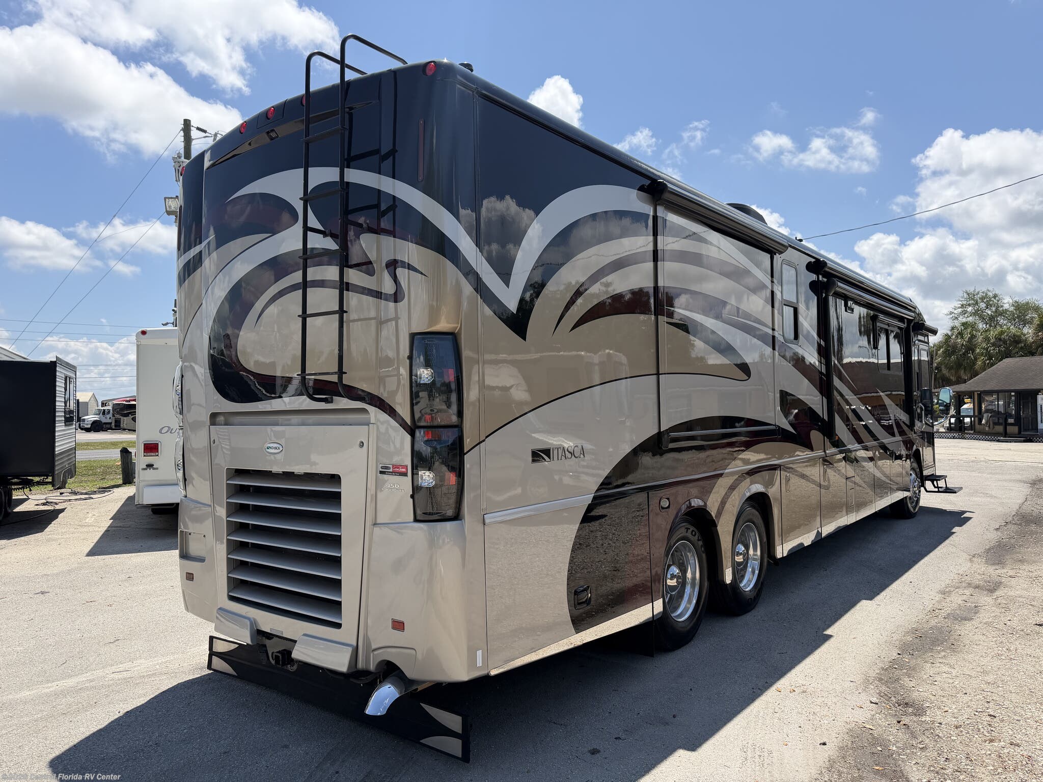 2012 Ellipse 42QD by Itasca from Central Florida RV Center in Apopka, Florida