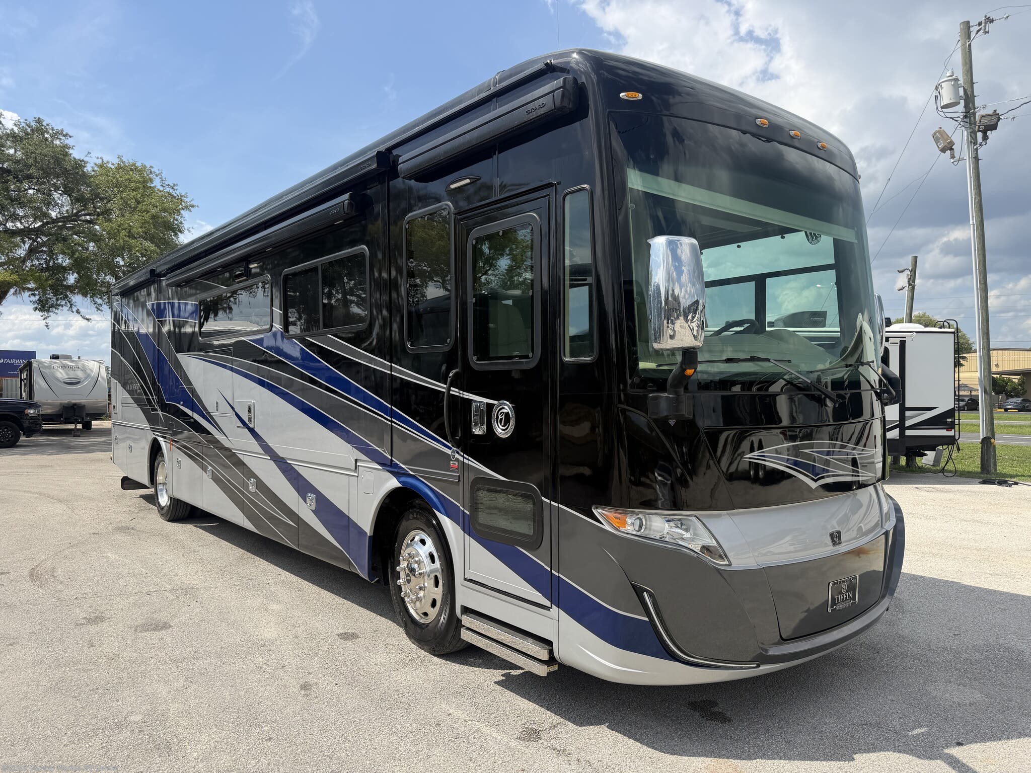 2021 Tiffin Allegro Red 37PA