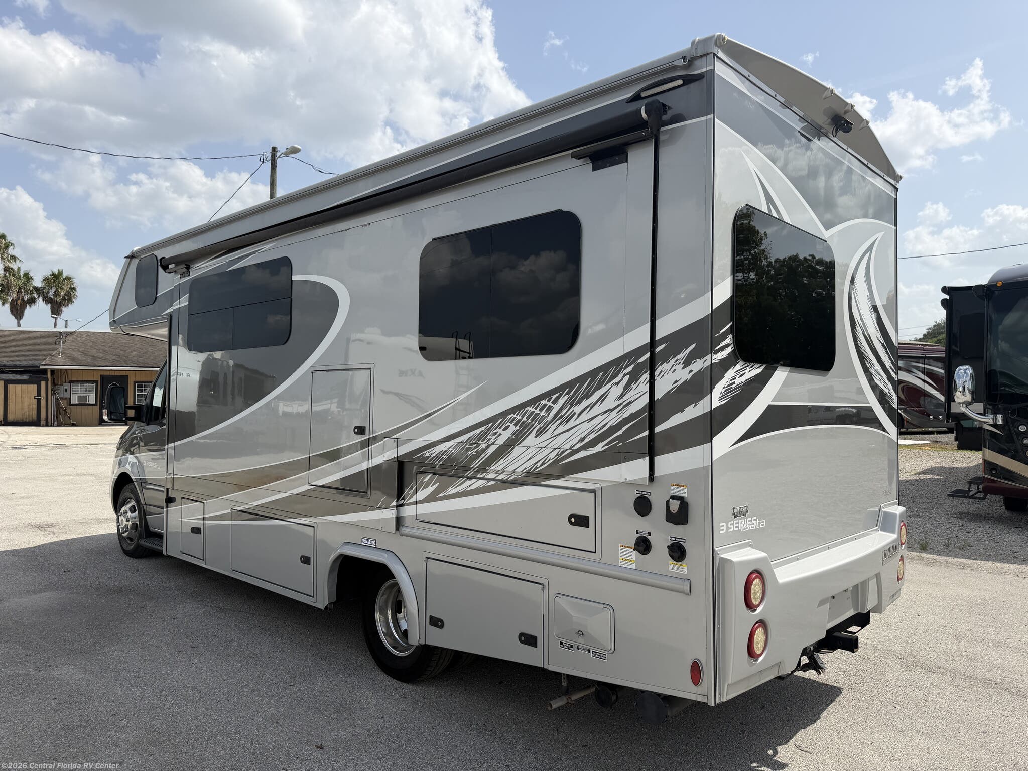 Used 2022 Dynamax Corp Isata 3 Series 24FWM available in Apopka, Florida