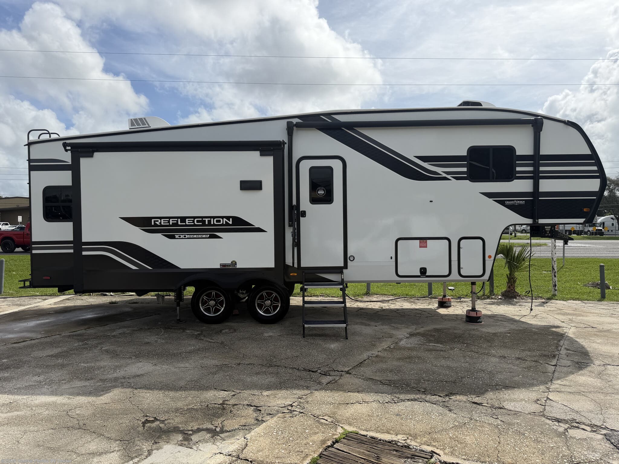 2026 Reflection 100 Series 28RL by Grand Design from Central Florida RV Center in Apopka, Florida