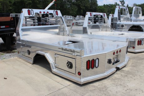 BRADFORD BUILT 84&amp;quot; X 112&amp;quot; ALUMINUM 4 BOX UTILITY BED, 60&amp;quot; CAB TO AXLE, 34&amp;quot; FRAME WIDTH, FITS CAB AND CHASSIS SINGLE WHEEL TRUCK, GOOSENECK HITCH AND REAR 2-1/2&amp;quot; RECEIVER HITCH, 4 TOOLBOXES (ONE IN EACH CORNER), 4&amp;quot; FOLD DOWN SIDES, TAPERED REAR CORNERS, LED LIGHTS, LIGHTED HEADACHE RACK. Please check with us for exact fitment as makes vary slightly.

Type: Truck body