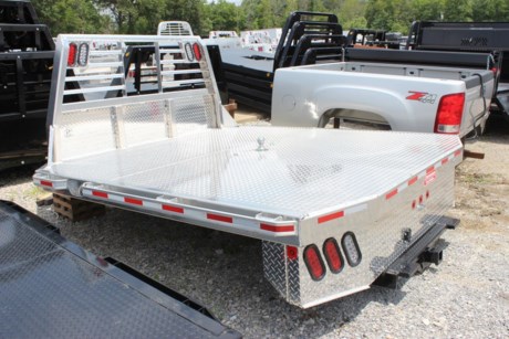 This is a very nice Zimmerman Aluminum 6000XL Flatbed for a dual wheel bed take off pickup, (56-58&quot; cab to axle truck). Size is 97&quot; x 102&quot; bed. This bed comes with a 2&quot; rear receiver hitch and a 30,000 lbs rated B&amp;W Turnover ball gooseneck hitch. This bed comes standard with heavy wall C type aluminum channel around the perimeter, 3/16&quot; aluminum tread deck plate, double 4&quot; steel channel main frame, steps by the rear receiver hitch, 7-way round electric plug, LED lights, sealed wiring harness, welded headache rack, stake pockets with rub rails, toolbox mounting brackets, and mud flap mounting brackets.
