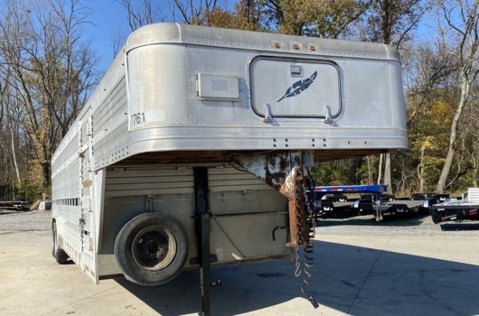 Livestock Trailer - 1993 Featherlite 26FT DOUBLE DECKER available Used in Mt. Vernon, IL