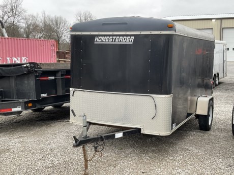 USED 2001 HOMESTEADER 6&#39;X12&#39; SINGLE AXLE ENCLOSED TRAILER WITH REAR DOUBLE DOORS, BLACK EXTERIOR, FAIR CONDITION, SIDE DOOR, ROUND TOP, LIGHTS WORK, DECENT TIRES,