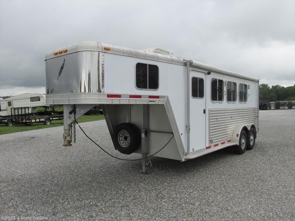 FL66049 - 2004 Featherlite 3 Horse 8541 with Basic Weekender for ... FL66049 - 2004 Featherlite 3 Horse 8541 with Basic Weekender for ...