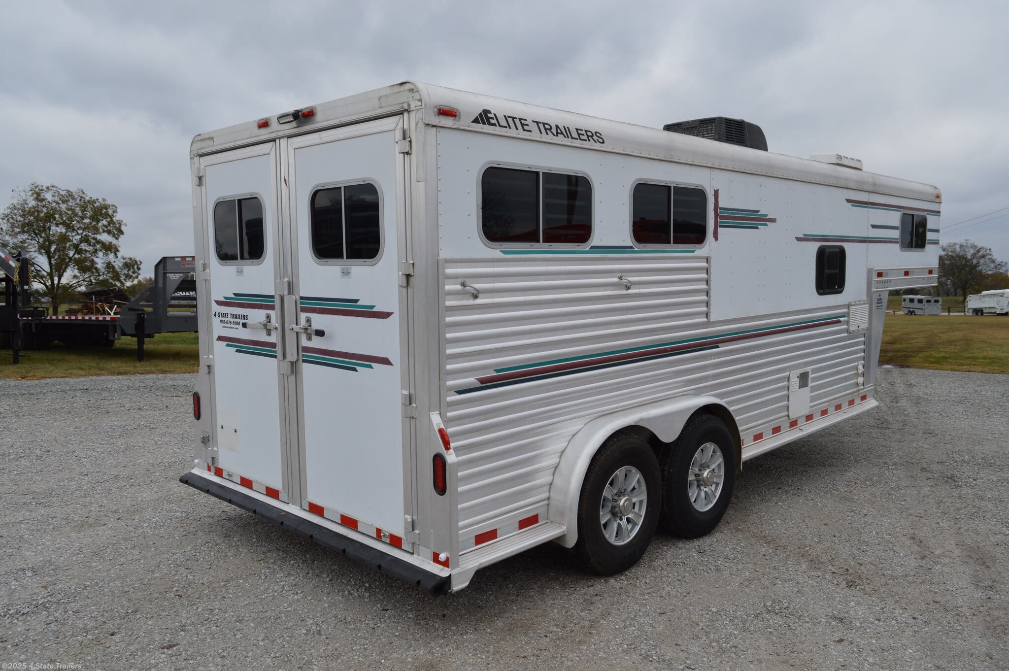 Horse Trailer for sale Used 1999 Elite Trailers 2 Horse Slant 5' SW
