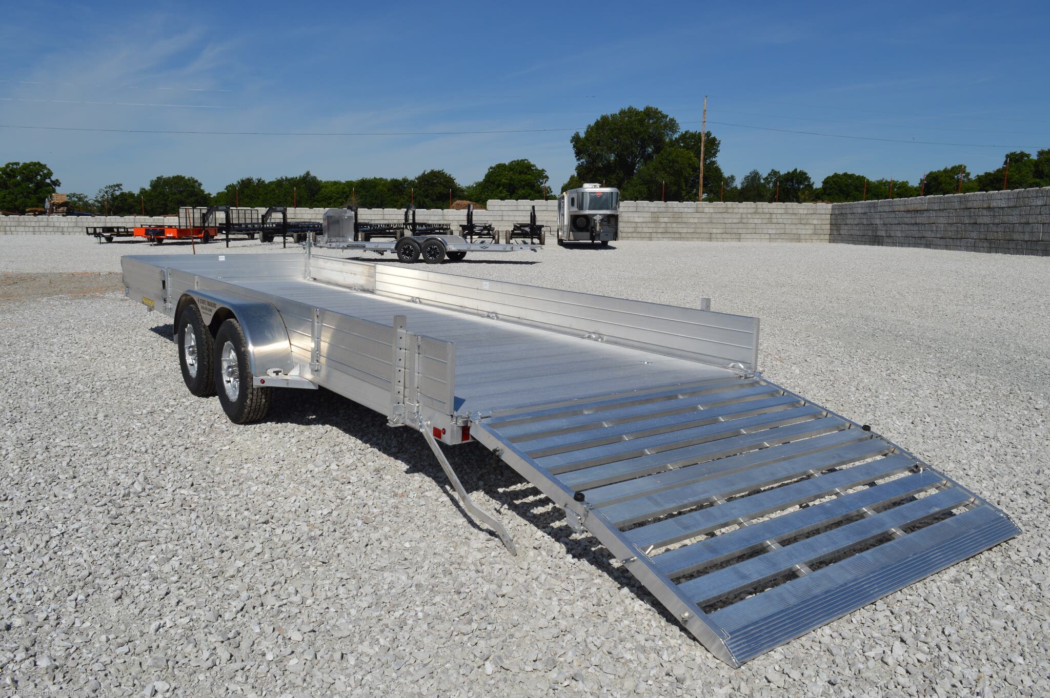 AL287670 - 2025 Aluma 8122TA-R-BT-SR 81X22 UTILITY TRAILER Utility